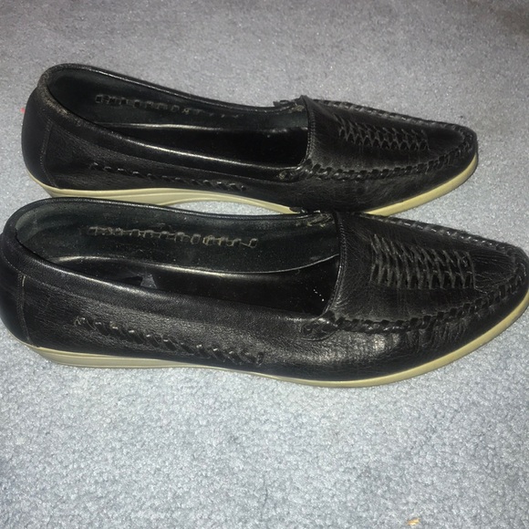 naturalizer black leather shoes